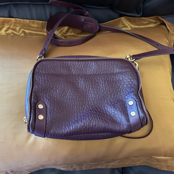 Rebecca Minkoff Crossbody Deep Purple like new condition medium size - Picture 2 of 10